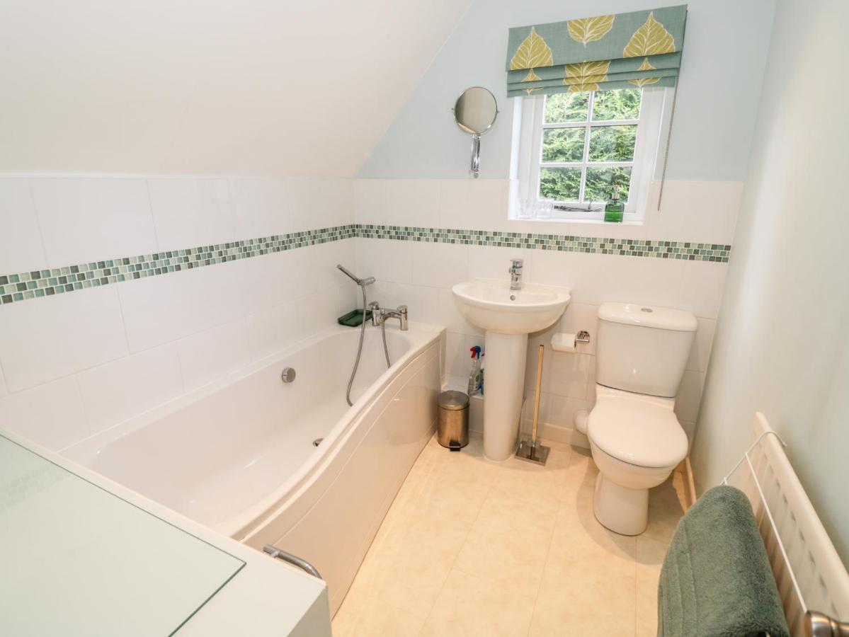 Hock-tide Holiday home *